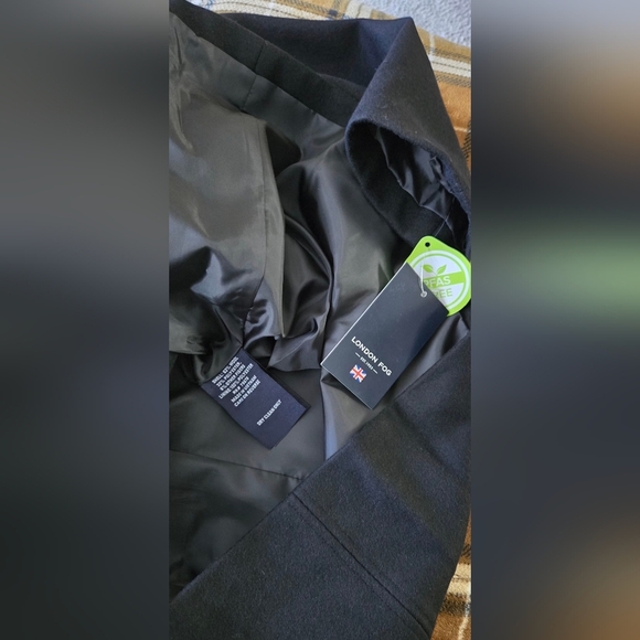 London Fog - Double Breasted Peacoat With Scarf #1091 - Picture 5 of 7